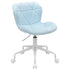 【爽やかさが彩るデスク空間】
すっきりとしたスカイブルーのチェアが、お部屋に優しく洗練された雰囲気をもたらし、心地よい肌ざわりのベロア生地と体にフィットする座面で、毎日のデスクワークを快適な時間へと変えてくれるでしょう。