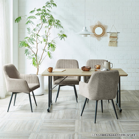 【カフェのような、くつろぎ空間】
温もりあるブラウンのファブリックがまるでカフェのような落ち着いた雰囲気を演出し、肘まで支える快適なチェアで、おうち時間を格上げします。