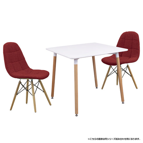 80×80cmのコンパクトなスクエア天板は、1人用としてだけでなく、2人用としてもお使いいただけます。