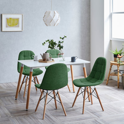 木製脚とファブリック座面との組み合わせが、柔らかい雰囲気を演出してくれるダイニングチェア