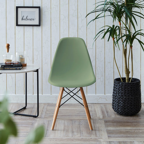 【お部屋を彩るアクセント】
美しい曲線を描くデザインと鮮やかなカラーが、置くだけでお部屋の主役になり、日々の生活におしゃれな彩りと楽しさをプラスします。