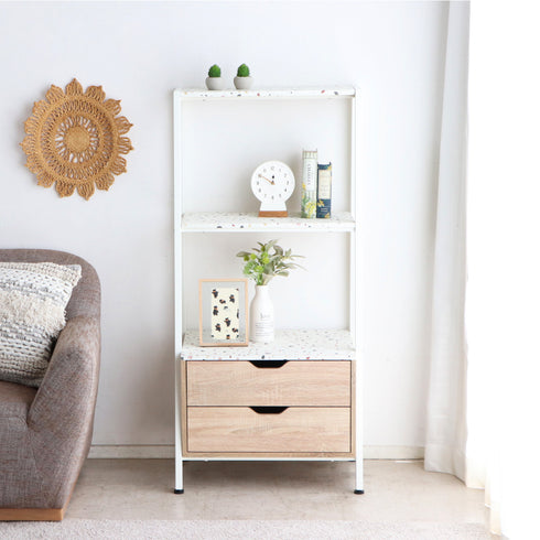 流行りのテラゾー柄が目を惹く「テラーゾシリーズ」のシェルフ。