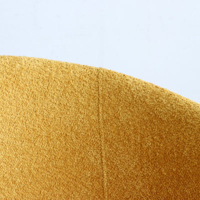 ブークレ素材は凹凸のある独特なテクスチャをもち、まるで高級タオルのような質感もあり、肌触りも快適で、インテリアに取り入れることでアクセントになってくれます。