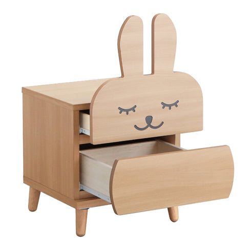 靴下やおもちゃなどの収納にぴったりな引出しが二段付いており、お子様の片付ける習慣を身につけるサポートをしてくれます。