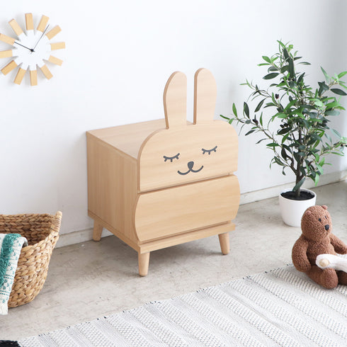 他にはないデザインが唯一の存在感を放ち、インテリア好きの心をくすぐる一品です。