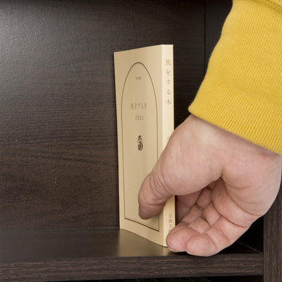 文庫本やコミック本の他に、DVDやBlu-ray、ゲームソフトなども収納できます。