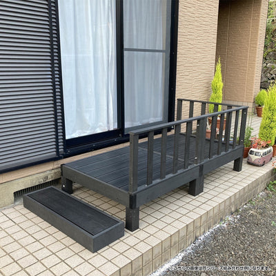 【我が家だけの縁側づくり】
踏み台やサイドパネルを組み合わせることで、お家の雰囲気や用途に合わせた、自分だけのオリジナル縁側が作れます。