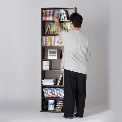 【趣味を詰め込む、自分だけの書庫】
どんどん増えるコレクションも、この本棚ならまるごと受け止め、自分だけのライブラリーを創り上げる楽しみに満たされます。