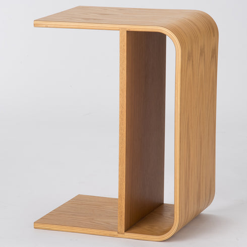 【縦でも横でも自由自在】
成形合板ならではの美しい曲線が、縦置き・横置きどちらでも映え、シーンに合わせて柔軟に活用できます。