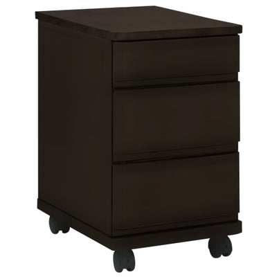 【シックに決まるダークブラウン】
モダンで都会的な雰囲気を好むあなたには、空間を引き締めるダークブラウンが、書斎やリビングをより洗練された印象に変えます。