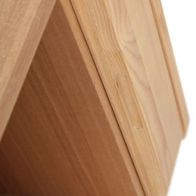 【細部に宿る、作りの良さ】
丸みを帯びた角の処理や、美しい木目の合わせ方など、細やかな部分にまで行き届いたこだわりが、お値段以上の品質と、長く愛用できる満足感をお届けします。