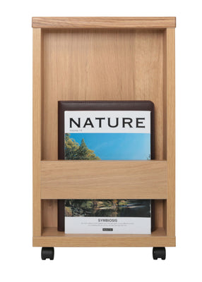 【見せる収納で、お洒落に】
お気に入りの雑誌の表紙をインテリアの一部として飾りながら、下のスペースには手帳なども分けて収納できる、便利な二段構造です。