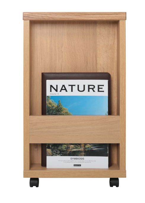 【見せる収納で、お洒落に】
お気に入りの雑誌の表紙をインテリアの一部として飾りながら、下のスペースには手帳なども分けて収納できる、便利な二段構造です。