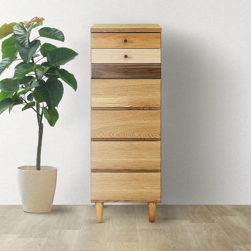 【天然木の温もりをお部屋に】
天然木ならではの優しい風合いと、遊び心のあるデザインがお部屋に彩りを加え、心地よい空間での新しい毎日を始めてみませんか。