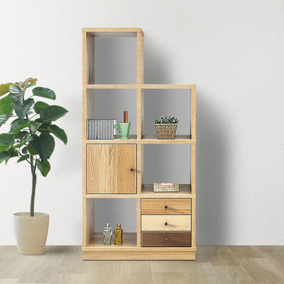 【パーツを加えて、自分仕様に】
別売りの扉やチェストを組み合わせれば、見せる収納と隠す収納を両立でき、暮らしに合わせて表情を変える楽しみが無限に広がります。