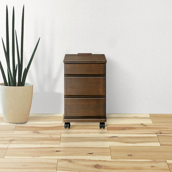 【お部屋に溶け込む名脇役】
リビングや寝室など、どんな空間にも自然に馴染むコンパクトなデザインで、快適な暮らしをサポートします。