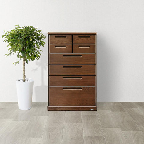 【デザイン性の高いチェスト】インテリアのアクセントになる、デザイン性の高いチェストです。