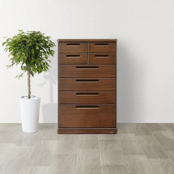 【デザイン性の高いチェスト】インテリアのアクセントになる、デザイン性の高いチェストです。