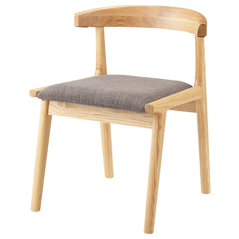 【落ち着きあるグレートーン】
グレーの張地はナチュラルな木材と相性抜群で、北欧や和モダンなど様々なテイストに自然と馴染みます。