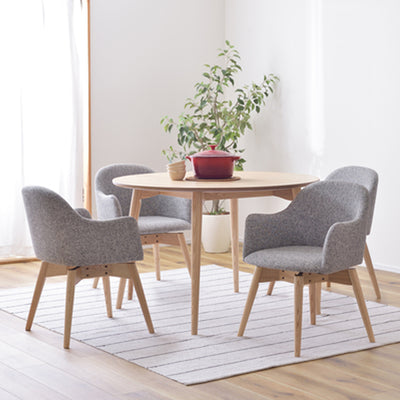 同シリーズのダイニングテーブルと組み合わせてお使いいただくことで、より統一した空間をお作りいただけます。