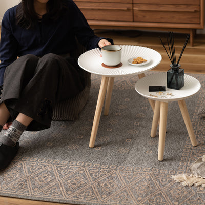 小振りなSサイズは、デスク上や洗面所などのアクセサリーや小物置きとしてピッタリです。