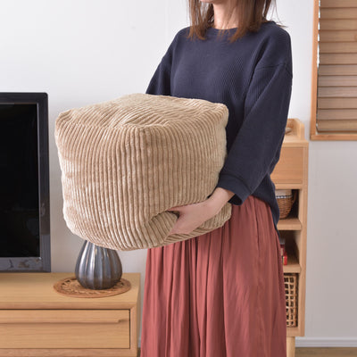 重さも約1kgととても軽いため、持ち運びに便利です。