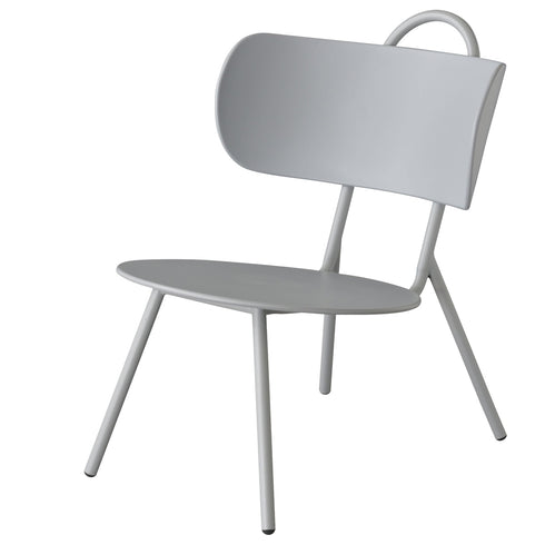 デザイン性と快適性を兼ね備えたマオリ ローチェアです。