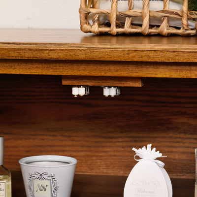 【細部に宿る、確かな品質】
目立たない部分にもこだわり、ガラス扉がしっかりと閉まるマグネットキャッチを採用するなど、長くご愛用いただくための工夫が施されています。