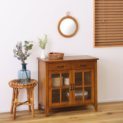 【暮らしに溶け込む、逸品】
レトロで重厚感のあるデザインは、お部屋のテイストを選ばず自然に溶け込み、届いたその日から、あなたの暮らしを豊かに彩るお気に入りの空間が完成します。