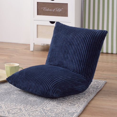 【床暮らしに、ソファの心地よさを】
コロンと可愛い見た目からは想像もつかないほどしっかりとした座り心地で、あなたの床でのリラックスタイムを格段に豊かにします。