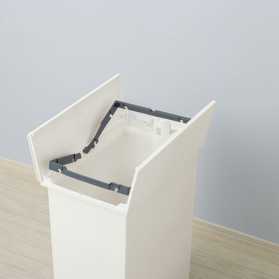 ダストボックスの内側には袋止めが付いており、ゴミ袋をセットしても外側から袋が見えにくくなっています。