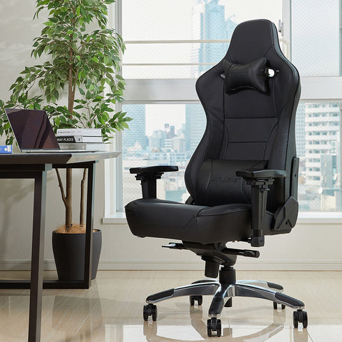 【書斎を格上げする一脚】
洗練されたデザインはあらゆる空間に調和し、あなたの書斎やオフィスを、集中力と創造性を高めるワンランク上の特別な場所へと昇華させます。