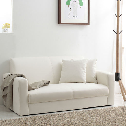 【お部屋に馴染む優しい存在感】
柔らかなアイボリーの色合いと遊び心のあるステッチが、どんなお部屋にも自然と溶け込み、まるでカフェで過ごしているかのような心地よい空間を演出します。