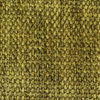 【豊かな表情を持つグリーン】濃淡の異なる糸が織りなすグリーンは、深みと温かみを感じさせる魅力的な色合いです。