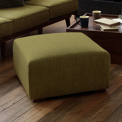 ローテーブル、サイドテーブル、オットマンの3Way仕様のトゥルムオットマン収納テーブルです。