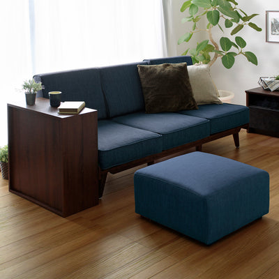 縦長に置くことで、サイドテーブルとして、丁度良い高さになり、同シリーズのソファとも相性良くご使用頂けます。