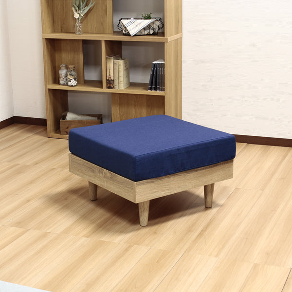 1人掛け、2人掛け、コーナー、オットマンの4タイプのユニットを自由に組み合わせてお使いいただけるフレキシブルソファのネオシリーズです。