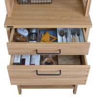 【深さの異なる2つの引き出し】上段はカトラリーや小物を、下段は高さのある調味料やストック品を、効率よく整理できる設計です。