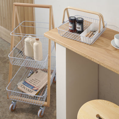 ちょっとした小物や文房具なども収納できるので、キッチンやリビングにピッタリです。