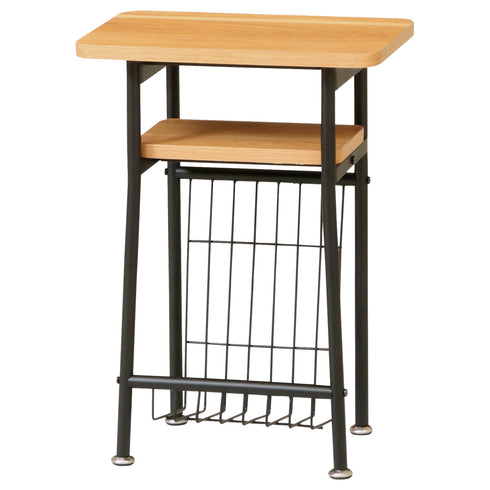 木目柄のメラミン天板とブラックのスチール脚の組み合わせがおしゃれでスタイリッシュな「ミルドシリーズ」のサイドテーブルです。