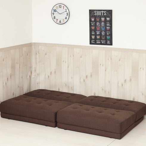 【あっという間にベッドへ】
背もたれをフラットにすれば、シングルサイズのベッドに早変わり、一人暮らしや急な来客にも対応できる頼れる一台です。