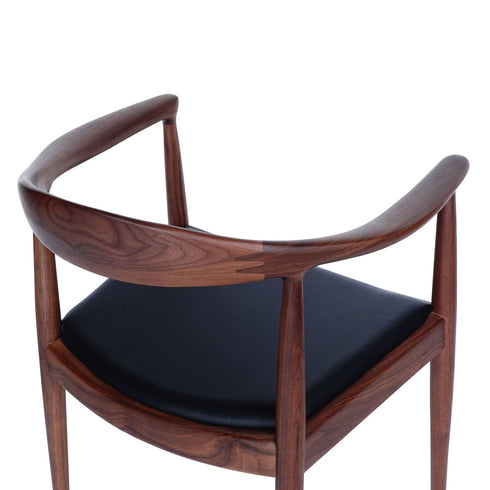 ザ・チェア(W640×D545×H765)