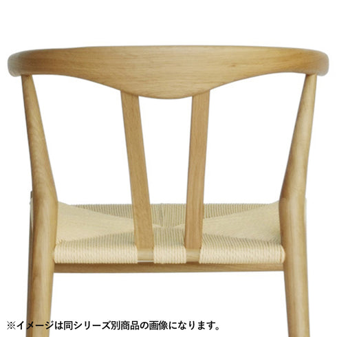 特徴的な2本の背の部分は、幅のあるバックサポートにより腰の当たる部分の荷重が分散され、背骨を避けて2本で支える構造にすることで、長時間座っていても痛くなりにくい構造となっています。