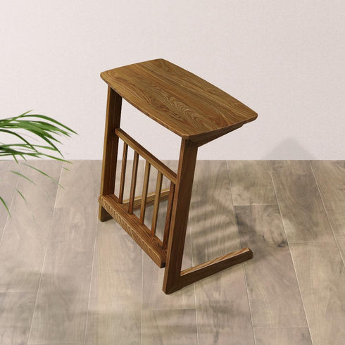 【上質な空間を演出するDB】
落ち着いた色合いのダークブラウンは、お部屋の雰囲気をぐっと引き締め、上品でモダンな空間を演出します。