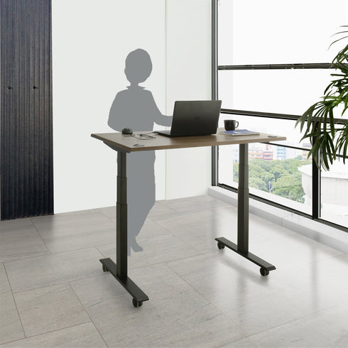 【立つ、という新しい働き方】
時には立って仕事をすることで、心と体のリフレッシュを促し、新しいアイデアが生まれるかもしれません。