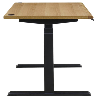 【職人技が光る、大川家具】
家具の名産地、大川で職人が丹精込めて作り上げた、天然木の息遣いを感じるこだわりの天板が魅力です。