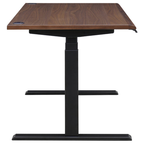 【家具の名産地、大川のこだわり】
一般的なデスクとは一線を画す高級天然木の天板が、日々のデスクワークに温もりと満足感を与えてくれます。