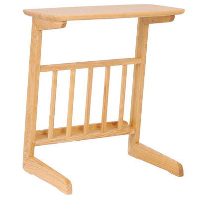 【機能美を追求したデザイン】
テーブルとマガジンラックが一体となった無駄のないデザインは、使いやすさはもちろん、空間をすっきりと見せる効果もあります。