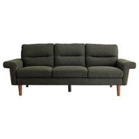 【3人掛けのゆとり】広々とした座面で、ご家族や友人と快適な時間をお過ごしいただけます。