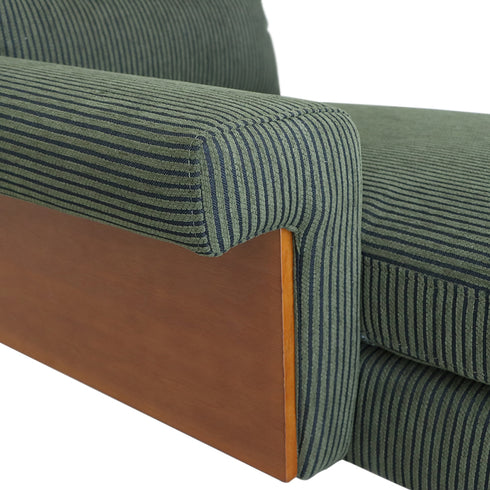 幅200mmのワイドな肘掛け部分にもコーデュロイ生地を貼ることでゆったりともたれることもでき、スマホや本なども一時的に置くことができます。